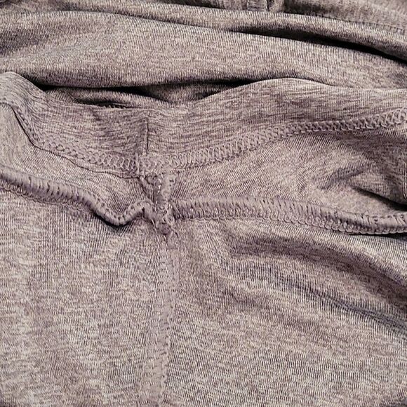 BRAND NEW REEBOK GRAY SHORT SLEEVE SHIRT - Picture 12 of 15